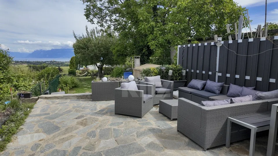 Casa a schiera affascinante con grande giardino e vista aperta – foto 10 di 13