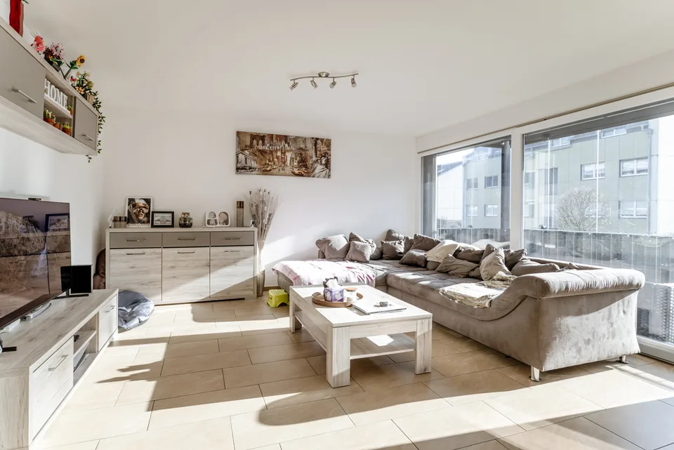 4,5-Zimmer-Wohnung mit Balkon
