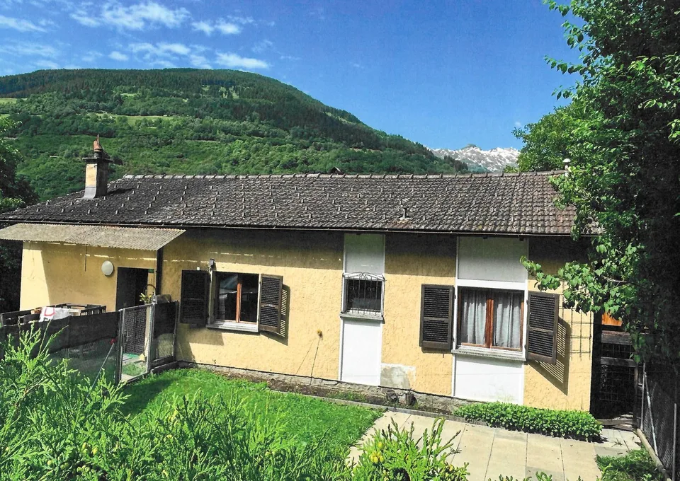 Olivone - Casa su due livelli