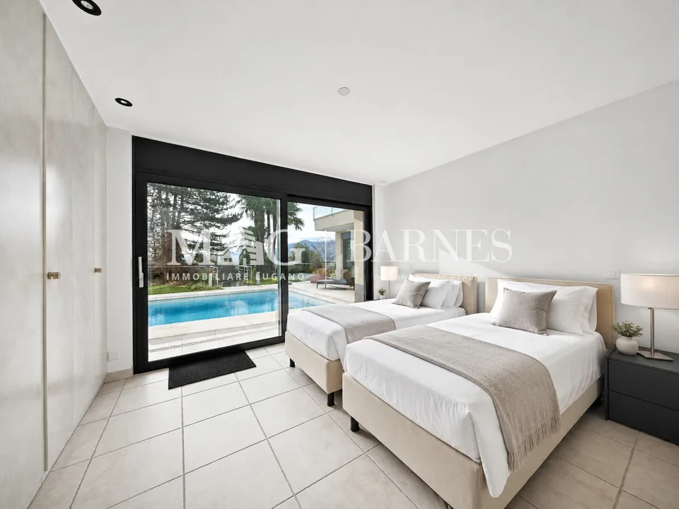 Lugano: Villa signorile con piscina e giardino – Foto 13 von 13