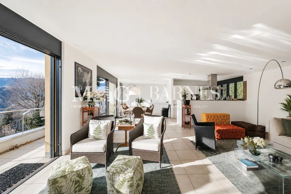Lugano: Villa signorile con piscina e giardino
