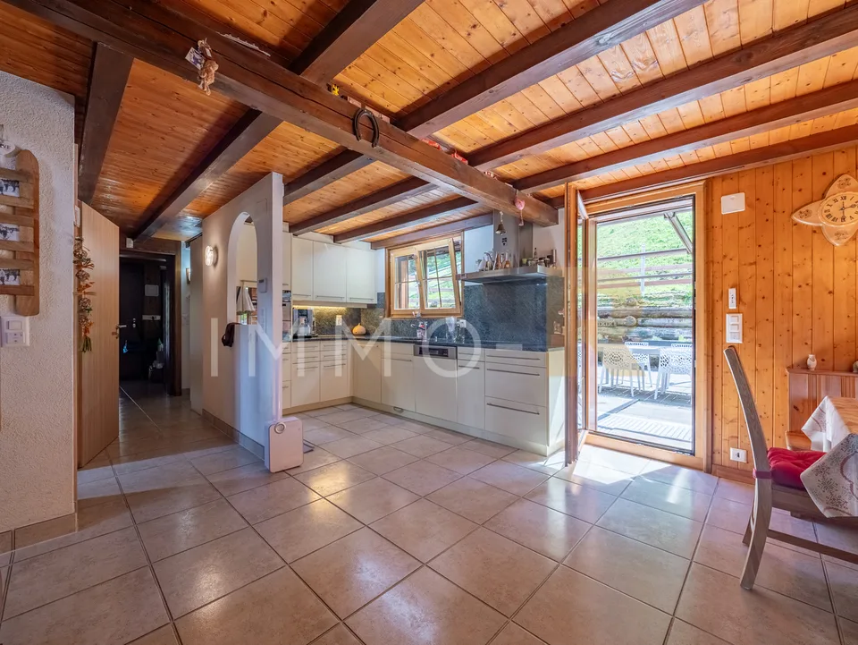 Chalet individuale con terreno di 1018m2 e potenziale per la creazione di un appartamento indipendente