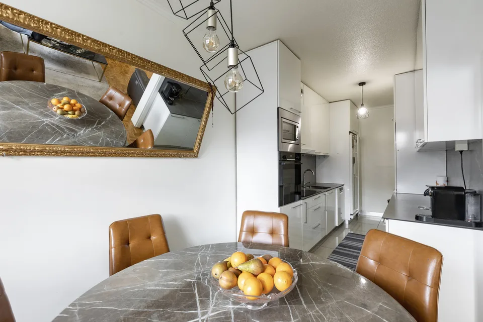 Wohnung mit 6,5 Zimmern und Durchgang – Foto 7 von 11