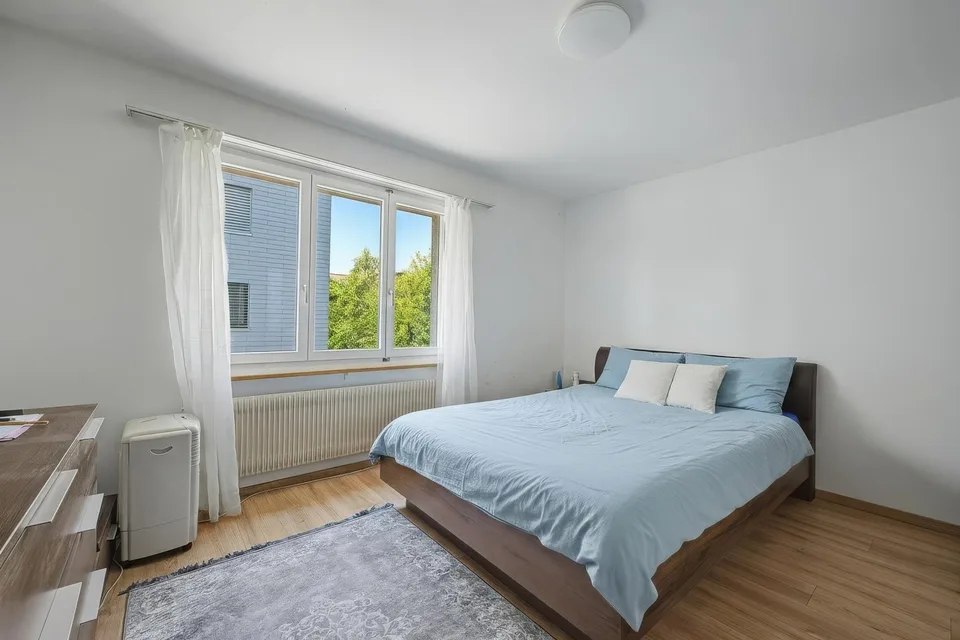 Moderne Wohnung mit Lift und Garage in Münchenbuchsee