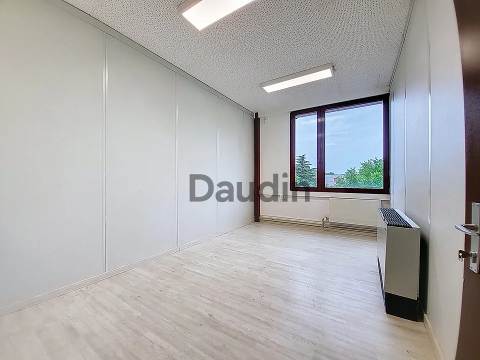 Büros von etwa 72m2 in Meyrin – Foto 6 von 6
