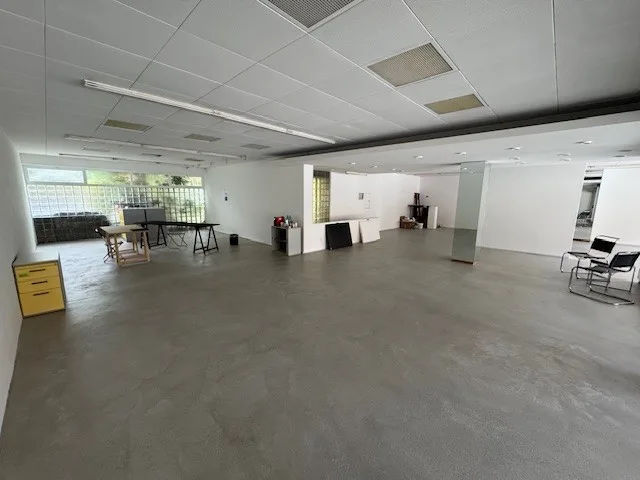 Attraktiver Laden / Praxis / Büroraum im Zentrum von Bümpliz zu vermieten!
