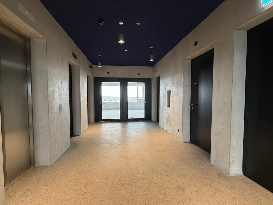 Büro mit ca. 780 m2 in Neubau