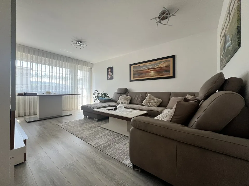 Ihr neues Zuhause - Schöne 4-Zimmerwohnung mit Balkon zu vermieten