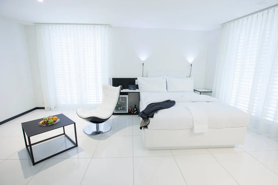 Studi con cucina in camera a forfait mensile all'Hotel Thessoni Home ****, Zurigo - Regensdorf