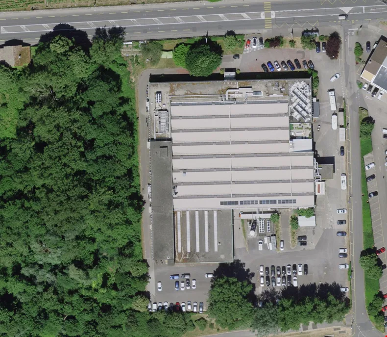Place de parc accessible 24 / 24 - dimension standard