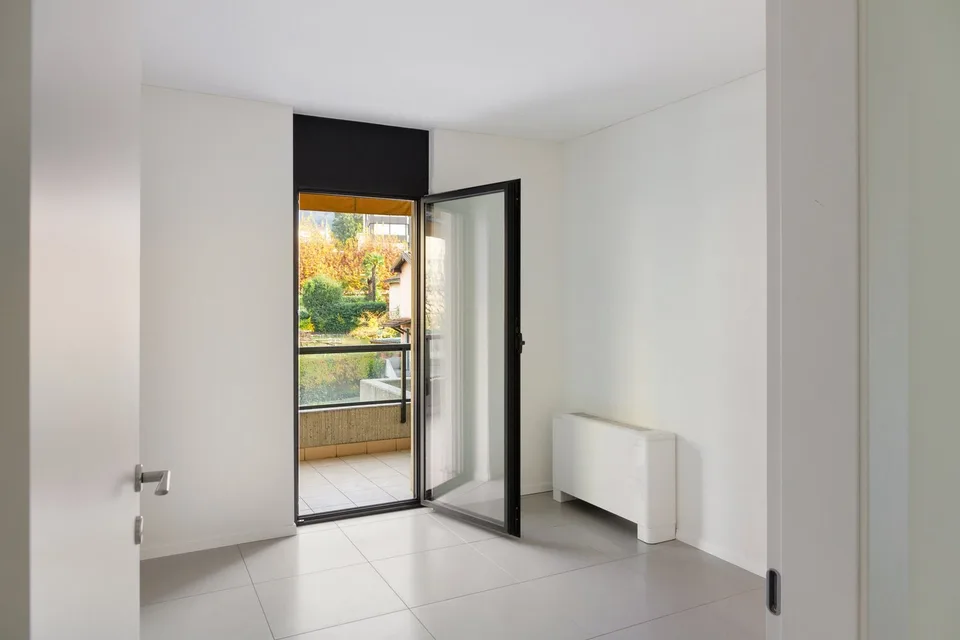 Offenes, anpassbares Büro in der dynamischen Porta Nord von Lugano