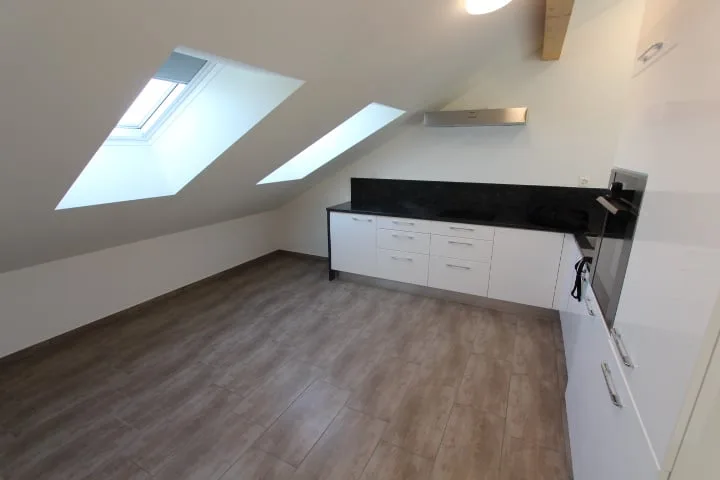 Appartement 3.5 pièces avec balcon et tour de buanderie privée