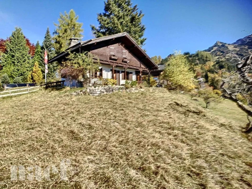 Prächtiges Chalet mit 4.5 Zimmern und Bergblick