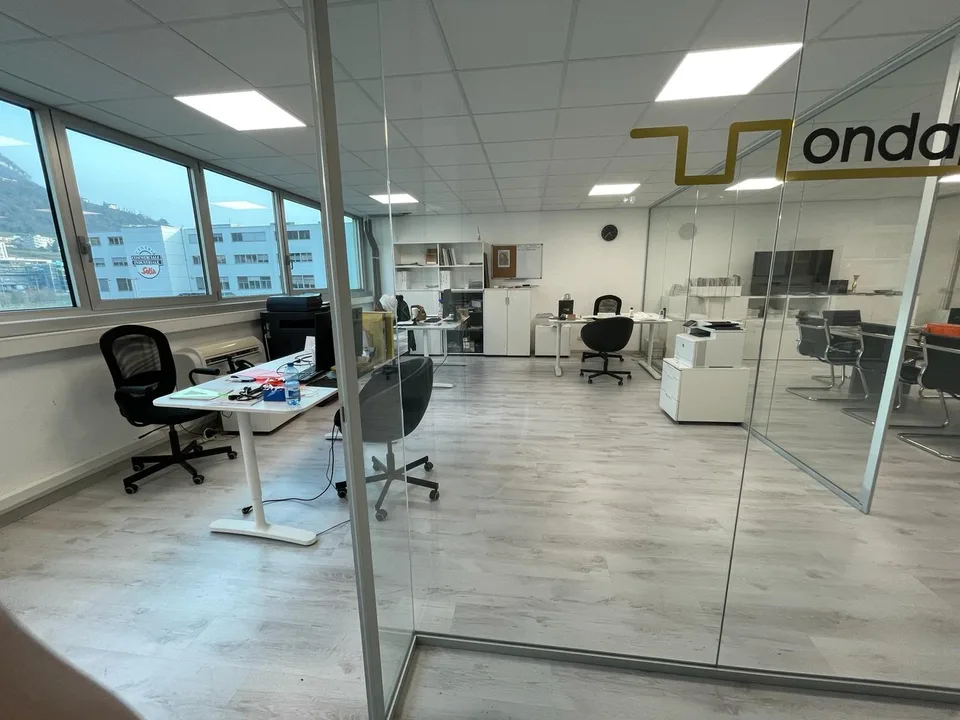 Ufficio+magazzino 300 mq