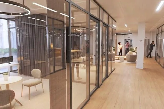 800 m² of offices in the city center and just a stone's throw from the Lake