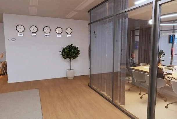 800 m² of offices in the city center and just a stone's throw from the Lake