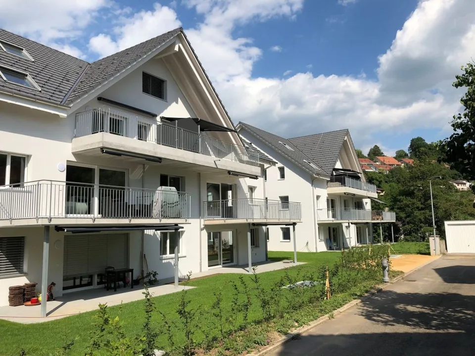Moderne 4.5 Zi-Maisonette-Dachwohnung mit grossem Balkon