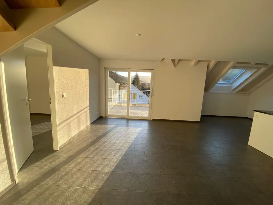Appartement-maisonnette moderne 4.5 pièces avec grand balcon