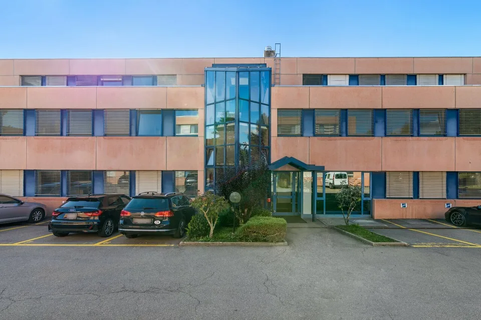 Bureau lumineux de 156m2 - offre spéciale ! 2 premiers loyers offerts – photo 10 sur 11