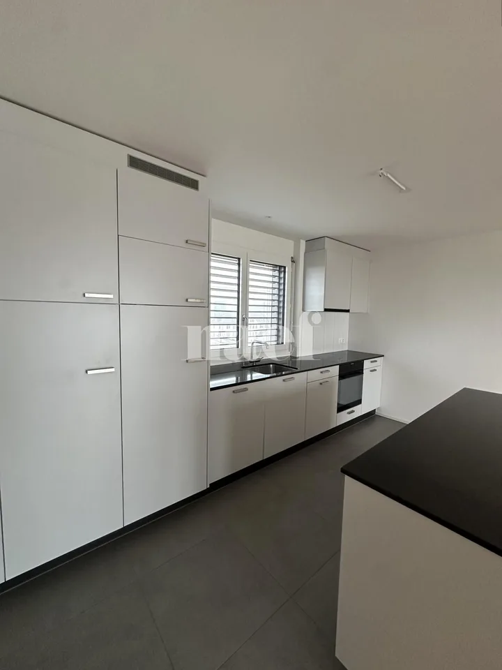 Wohnung 5.5 Zimmer mit Balkon