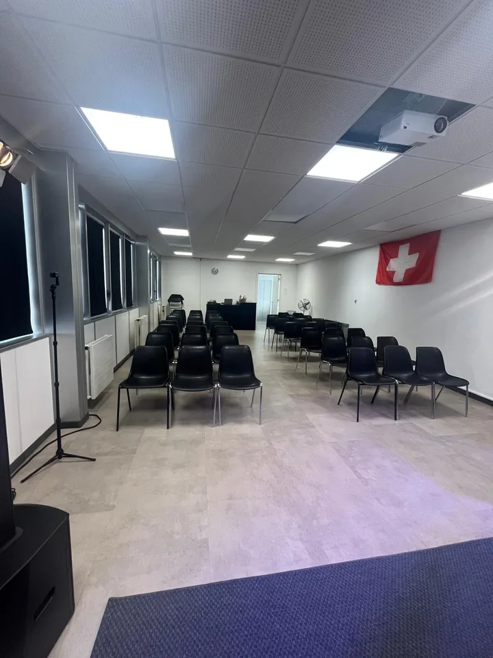 LUGANO - AFFITTASI MODERNI UFFICI