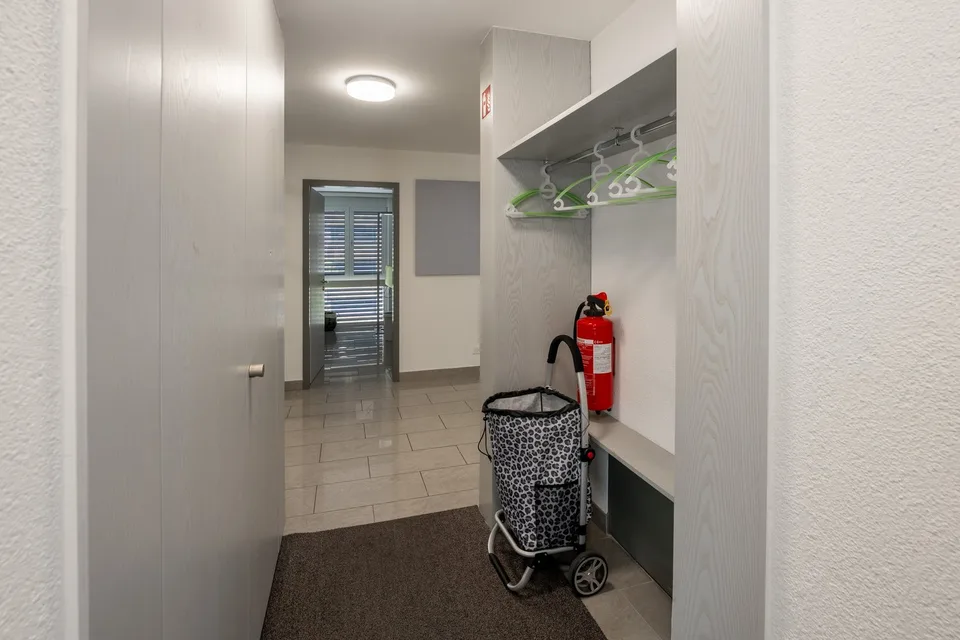 Geräumiges 7-Zimmer-Büro im 2. OG in Visp – ab November 2026 zu vermieten