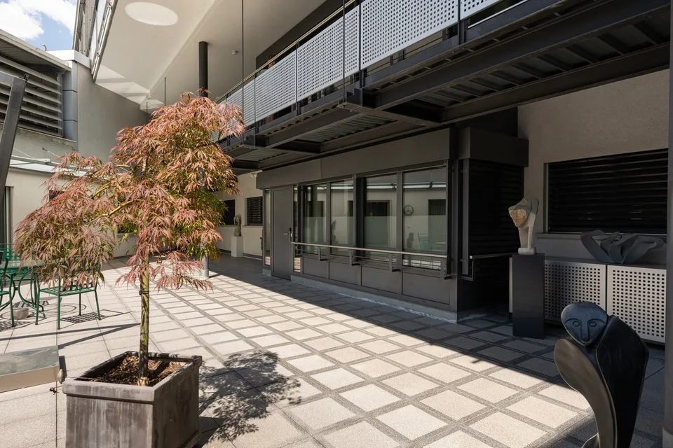 Geräumiges 7-Zimmer-Büro im 2. OG in Visp – ab November 2026 zu vermieten