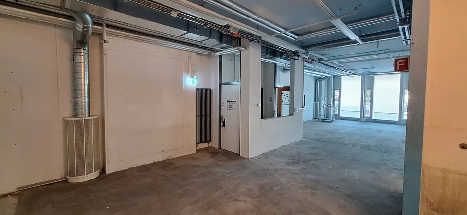 Attractive commercial space in Wankdorf Center – photo 8 of 12