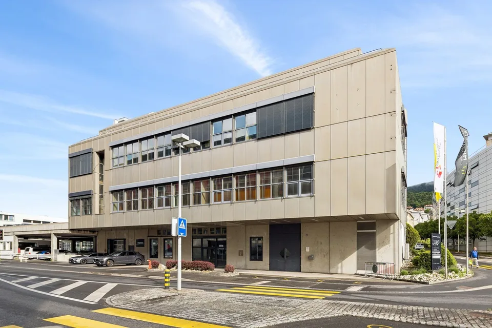 À LOUER : LOCAL COMMERCIAL D’EXCEPTION À NEUCHÂTEL
