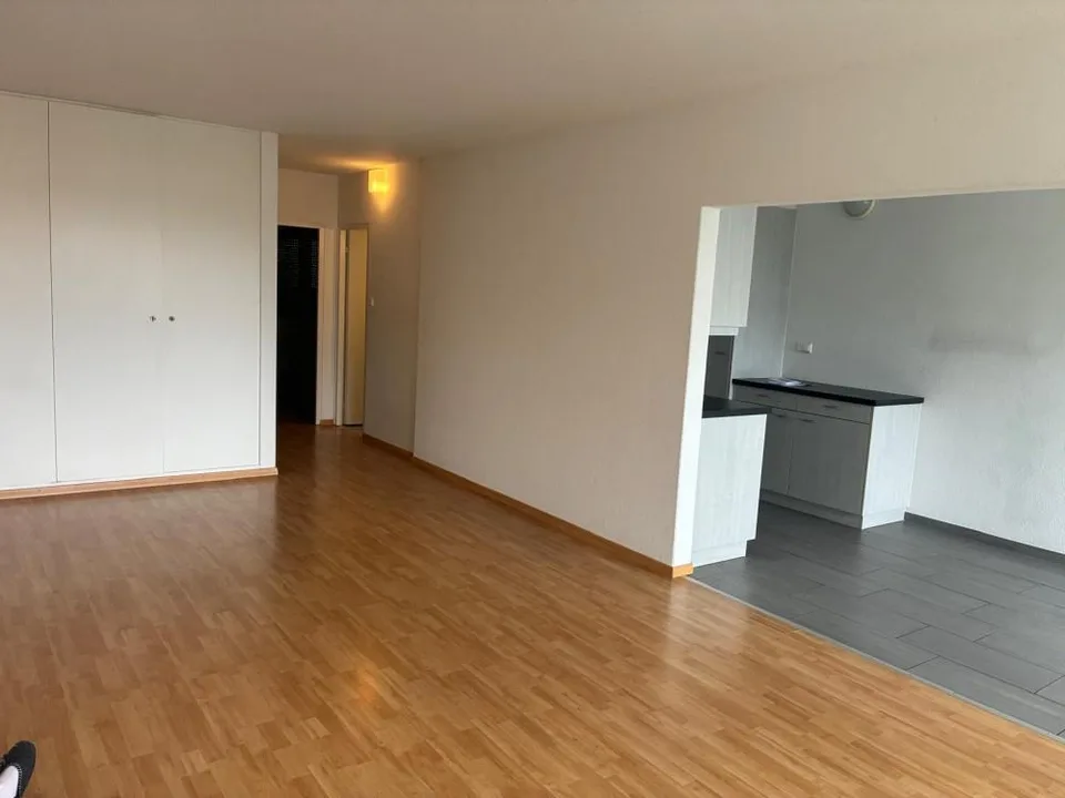 Wunderschöne Balkonwohnung an zentraler Lage Nähe Autobahn