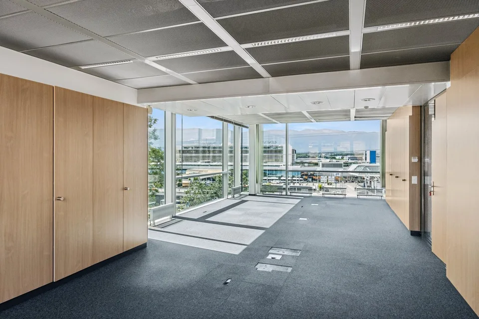 Vos bureaux Plug & Play à l'aéroport