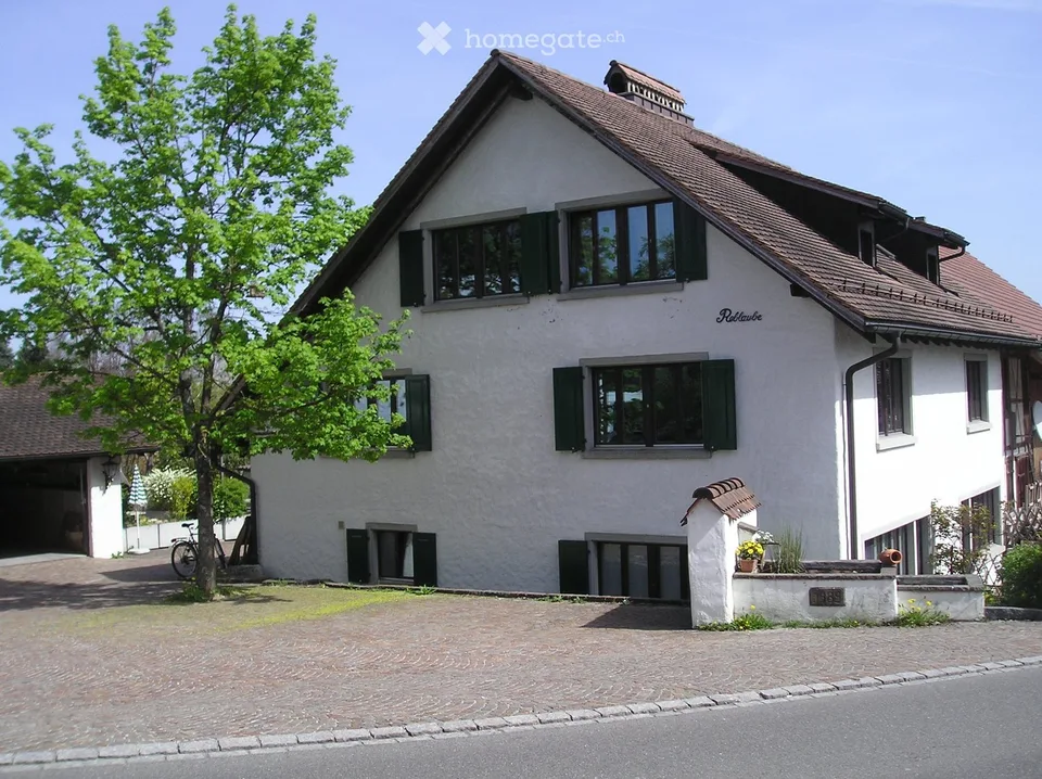 Moderne, helle 3.5-Zimmer-Maisonettewohnung mit Warmluft-Cheminée