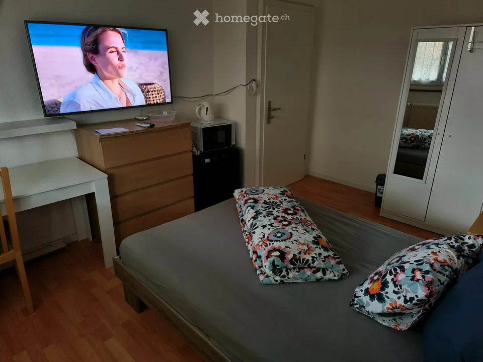 Möbliertes Zimmer in EFH per 1. Oktober 26