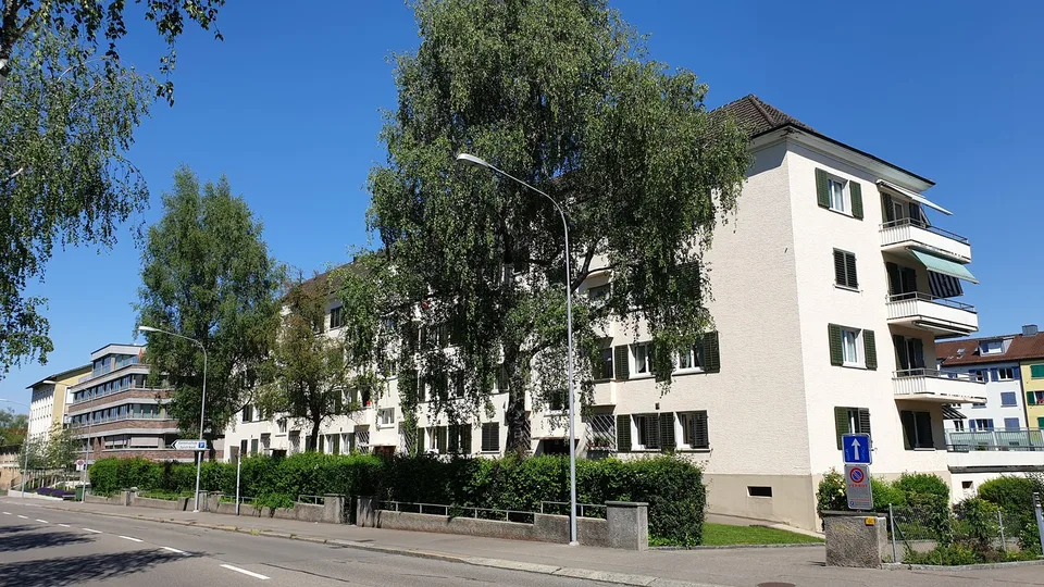 Parkplätze an zentraler Lage in Oerlikon zu vermieten