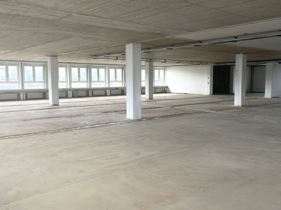 Spazio ufficio flessibile in posizione centrale
