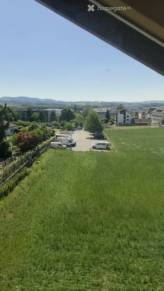 Appartamento 2.5 locali a Sulgen, centrale e vicino alla natura