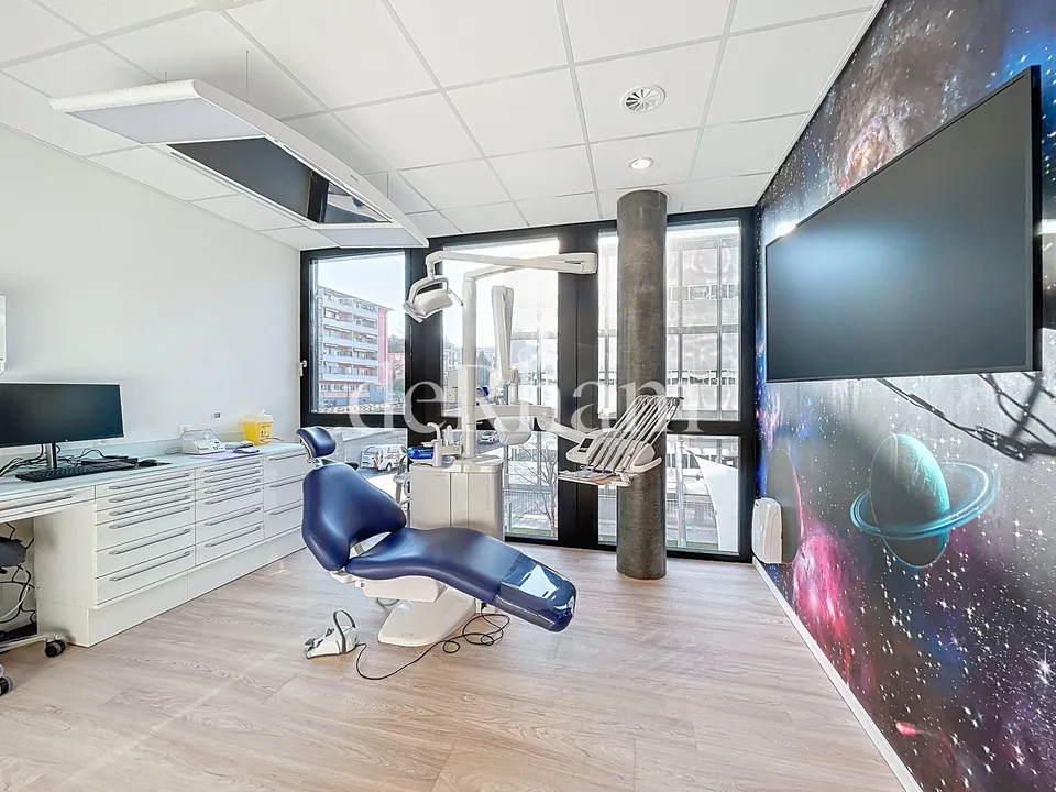 Prächtiges Büro zwischen 250m2 und 1590m2 im neuen Gebäude Le Closel in Renens