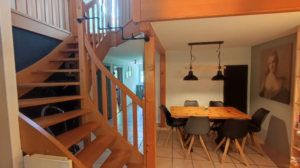 Appartement en duplex dans une fermette en bordure de forêt
