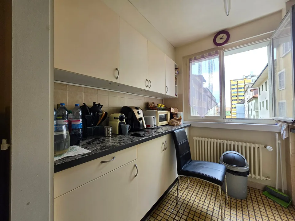 Schön gepflegt, hell, 3-Zimmer-Wohnung in La Chaux-de-Fonds!