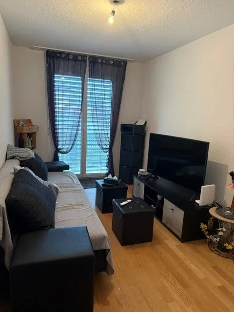 Appartamento accogliente di 2,5 locali con balcone a Brünisried