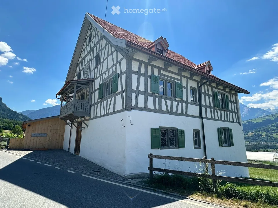 Appartamento di 3 ½ locali a Rietberg nel Domleschg in una casa di 2 famiglie vincolata
