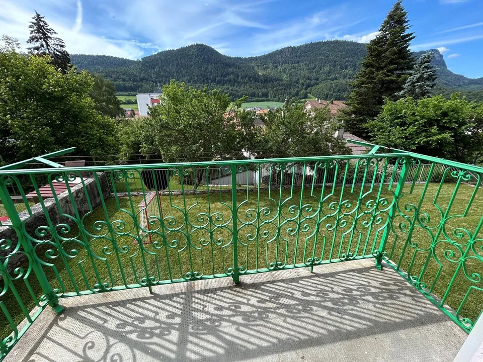 Appartamento di quattro locali con balcone