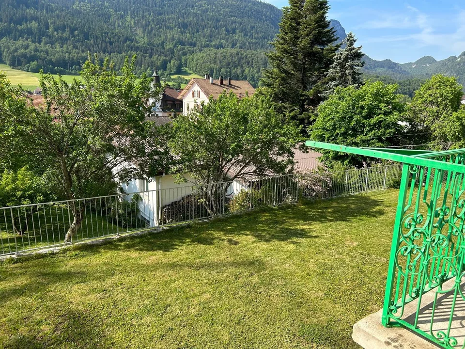 Appartamento di quattro locali con balcone