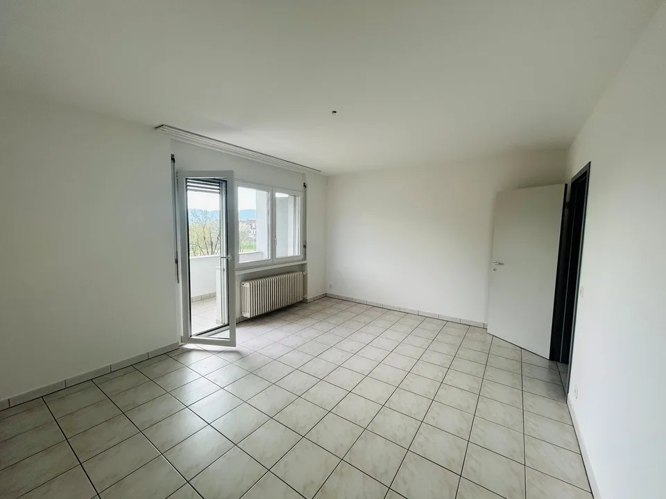 Miete 3 1/2 in ruhiger Gegend