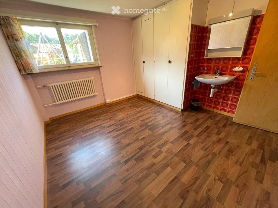 Craft room for rent