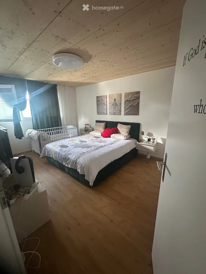 6.5-Zimmer Nachmieter per 01.10 gesucht