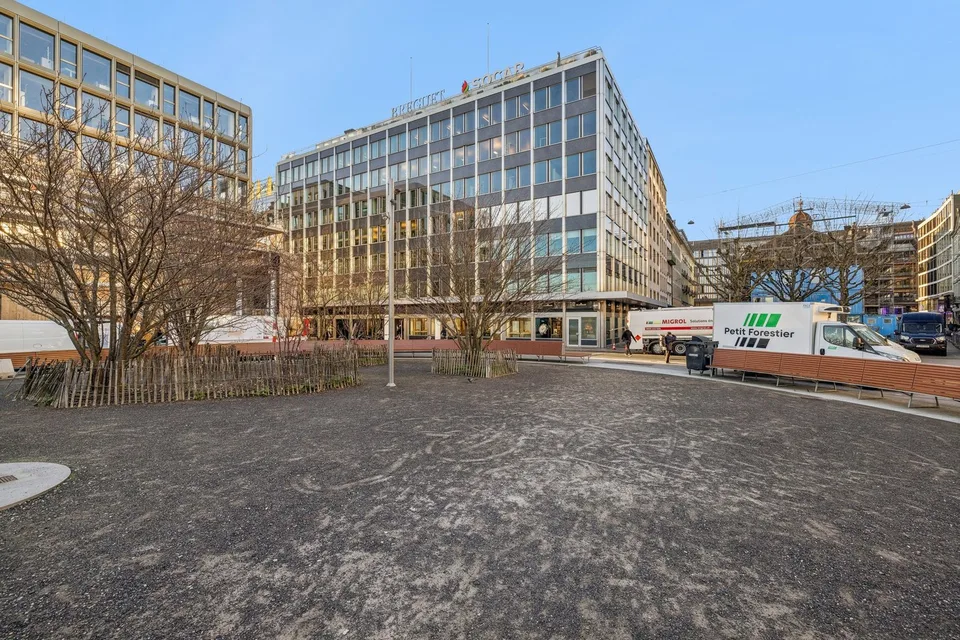 Prächtige Büros an der Rue du Rhône mit freier Sicht auf die Bucht