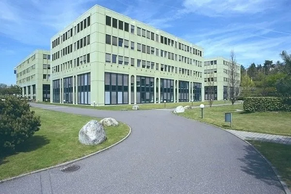 Place de parc intérieure à louer