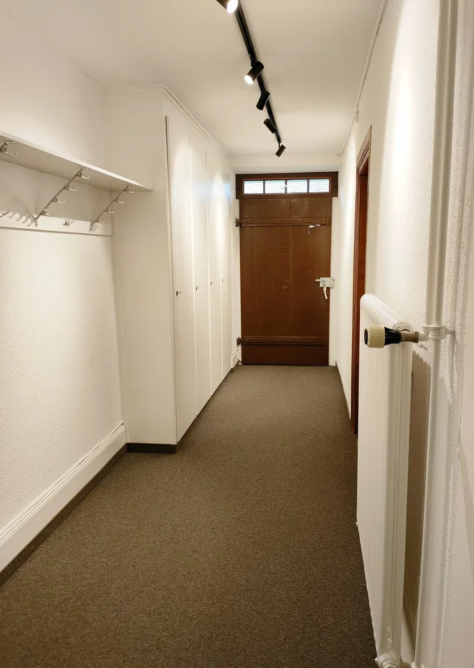 Historic 3 ½-room apartment with large garden area