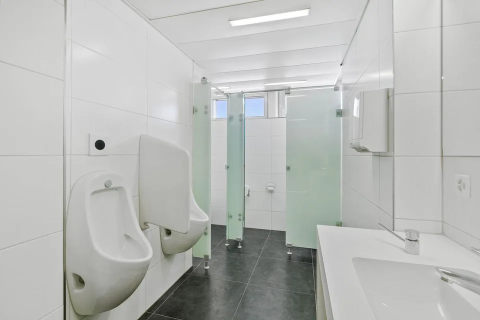 Praktisches Kleinbüro am Bahnhof Glattbrugg – Foto 9 von 13